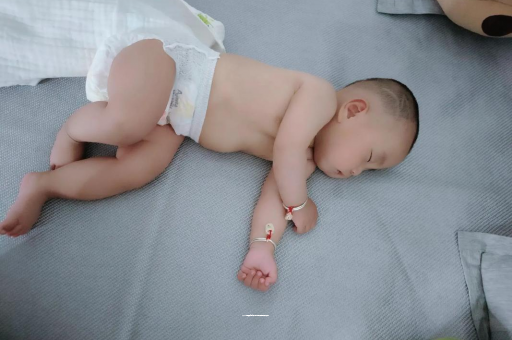 赤峰9个月宝宝可以吃盐吗